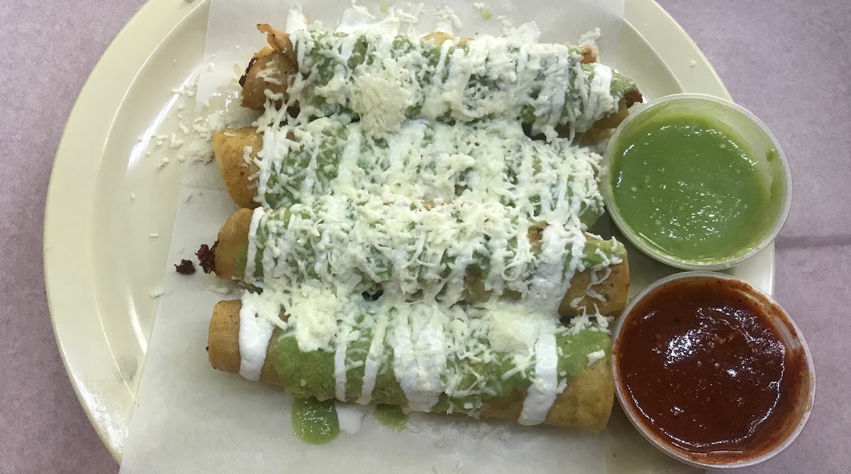 Los Pachucos Tacos